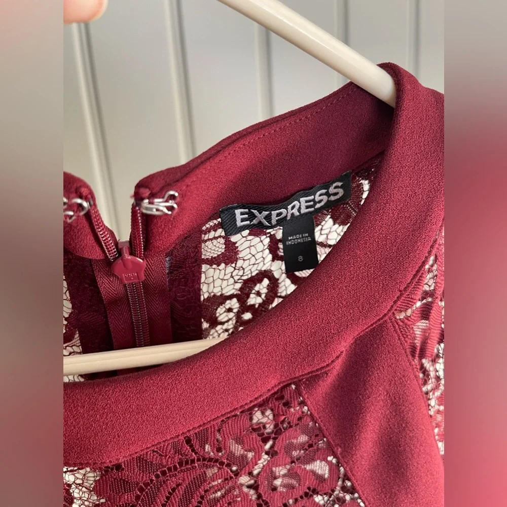 Burgundy Express dress - Picture 3 of 3
